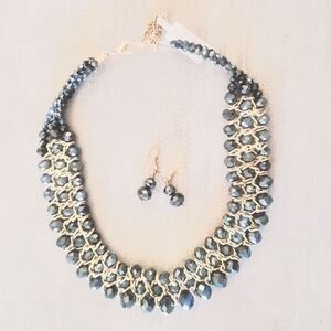 Elegant Black and Gold Beaded Necklace Ser